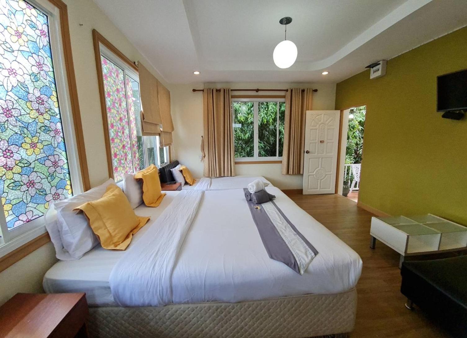 88 Backpackers Hua Hin Hotel Exterior photo